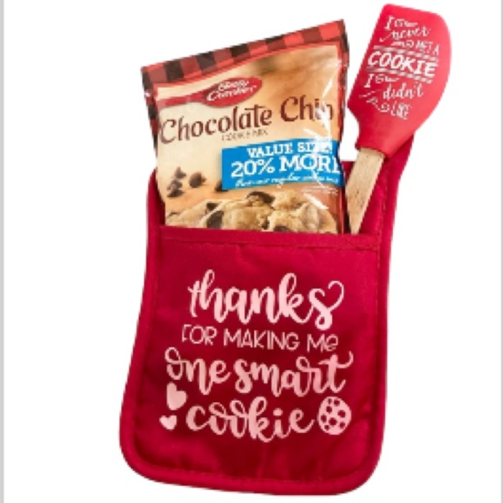 Pot Holder Oven Mitt Holiday Spatula & Cookie Mix Red and White Gift Set